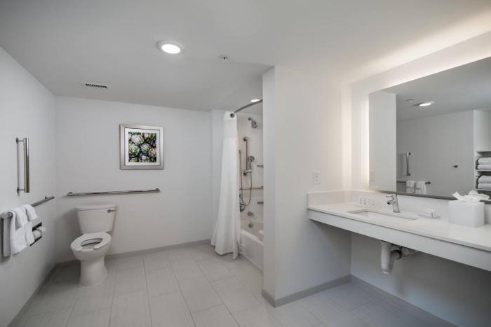 fairfield inn and suites fort worth downtown convention center