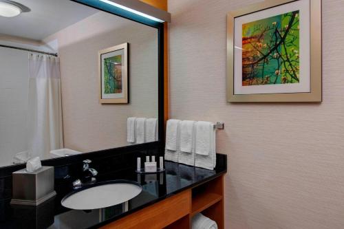 fairfield inn andsuites fort worth i 30 west nas jrb