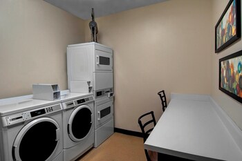 Fairfield Inn &Suites Fort Worth I-30 West,Nas Jrb,Texas>>Fort Worth,3 star