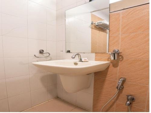 hotel sri sai regency