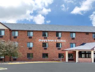 days inn and suites by wyndham des moines airport