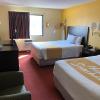 days inn and suites by wyndham des moines airport