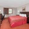 days inn and suites by wyndham des moines airport
