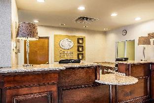 Comfort Suites Near University,Kendall Park>>Edison,2.5 star