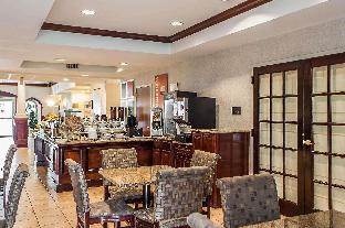 comfort suites near university