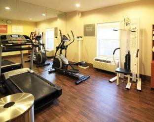 Comfort Suites Near University,Kendall Park>>Edison,2.5 star