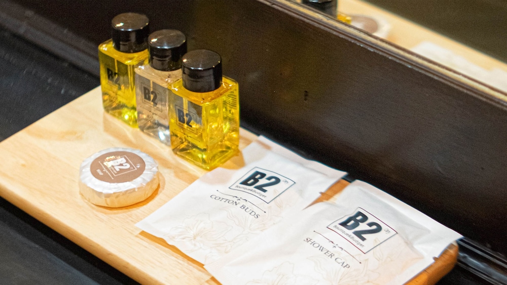 b2 suthep night market premier resort