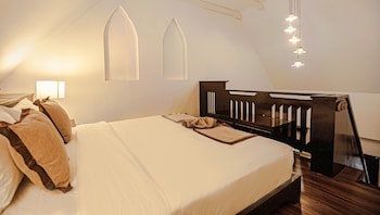 b2 suthep night market premier resort