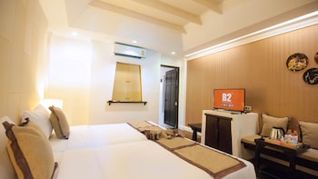 b2 suthep night market premier resort