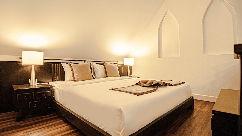 b2 suthep night market premier resort