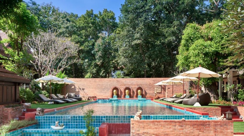 b2 suthep night market premier resort