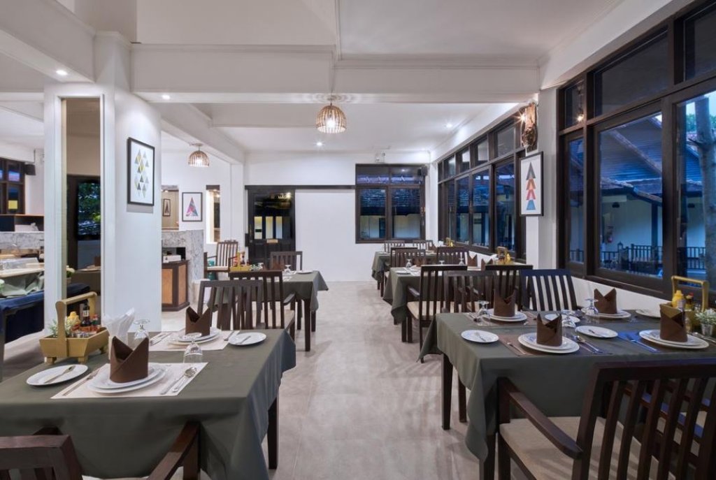 b2 suthep night market premier resort