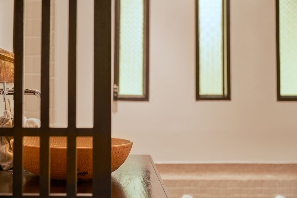 b2 suthep night market premier resort