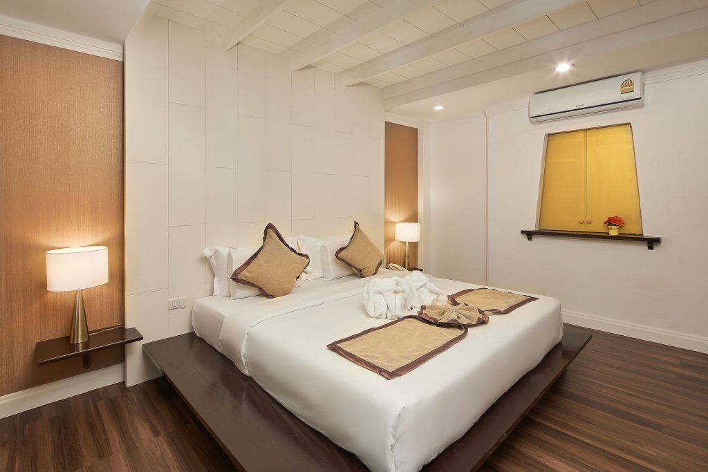 b2 suthep night market premier resort