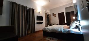 hotel vrindavan bliss