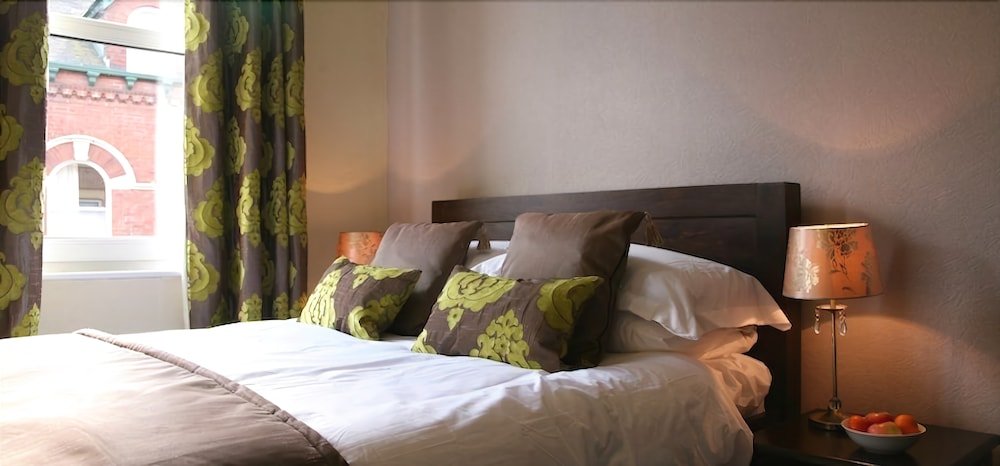 the gillygate hotel