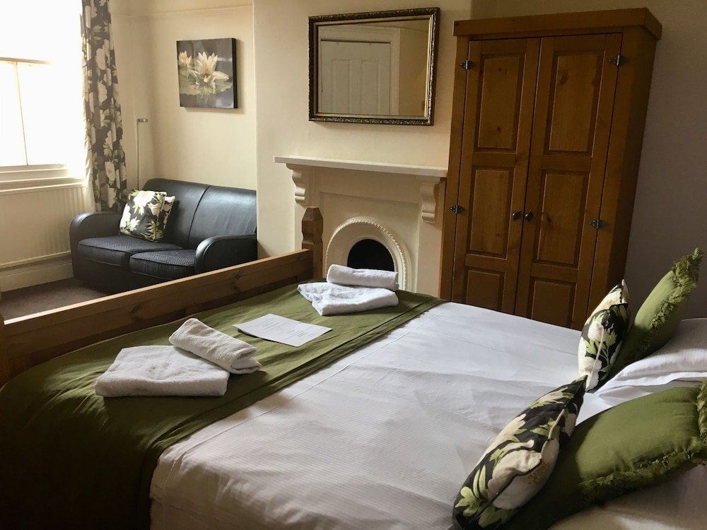 the gillygate hotel