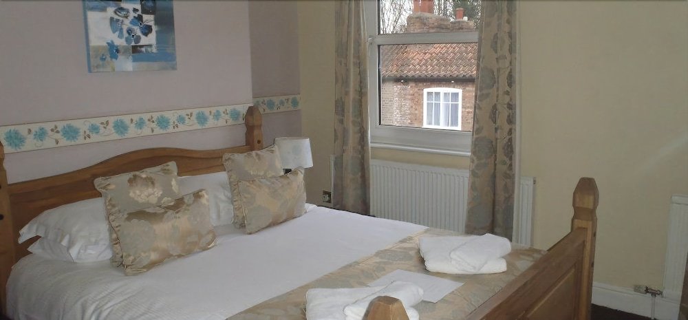 the gillygate hotel