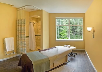 the essex resort and spa