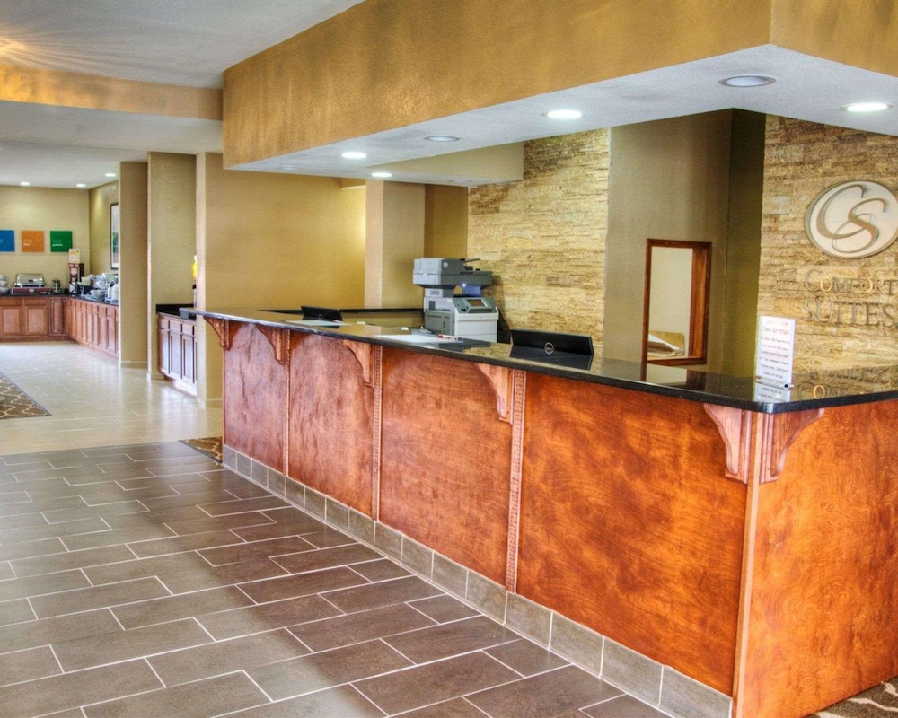 comfort suites plymouth near us 30