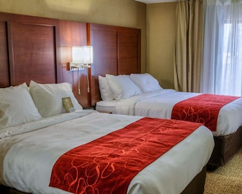 comfort suites plymouth near us 30