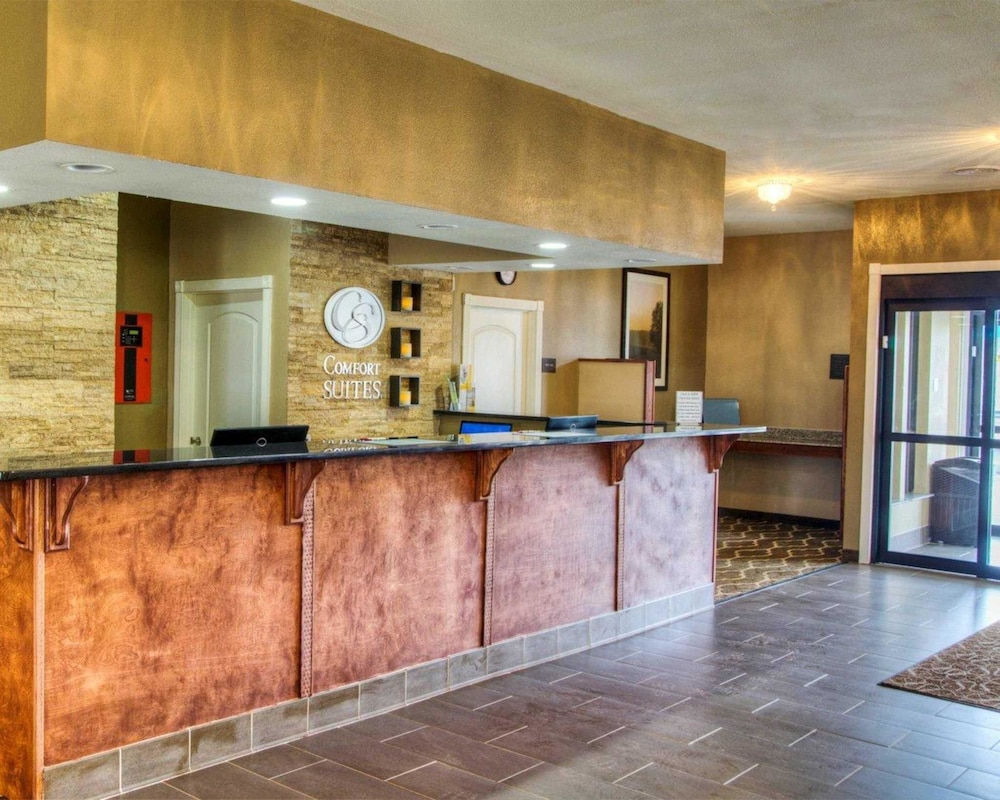 comfort suites plymouth near us 30