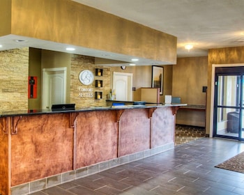 comfort suites plymouth near us 30