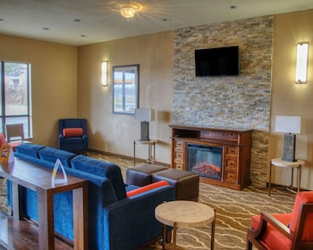 comfort suites plymouth near us 30