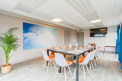 kyriad direct tours sud chambray les tours