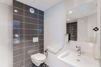 kyriad direct tours sud chambray les tours