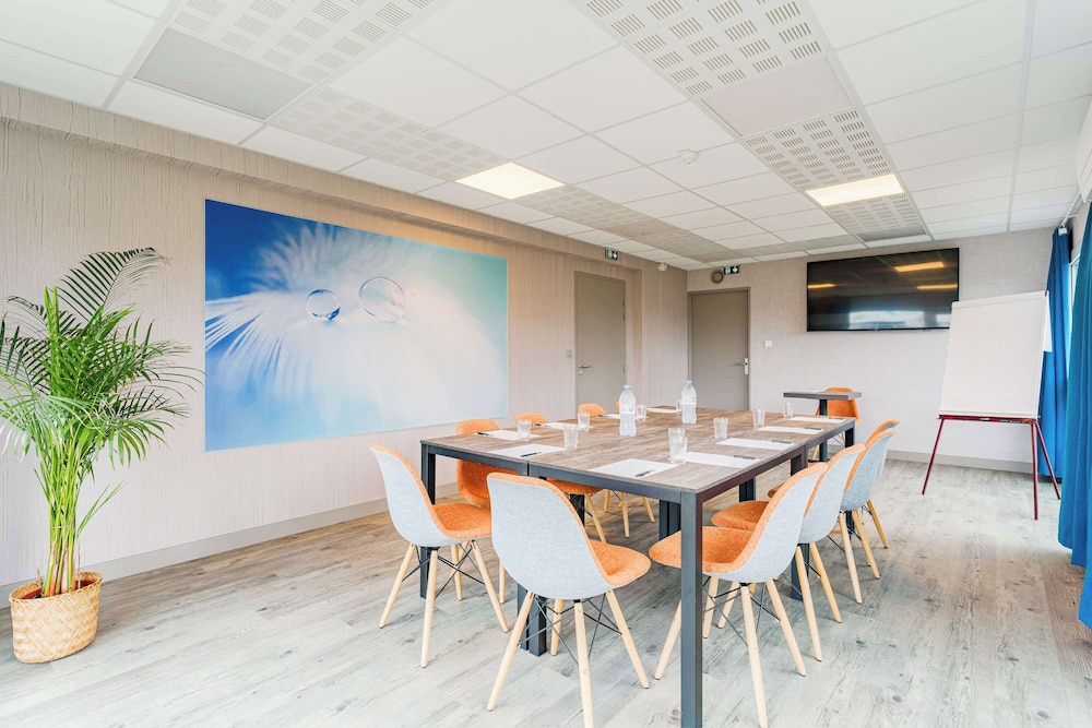 kyriad direct tours sud chambray les tours