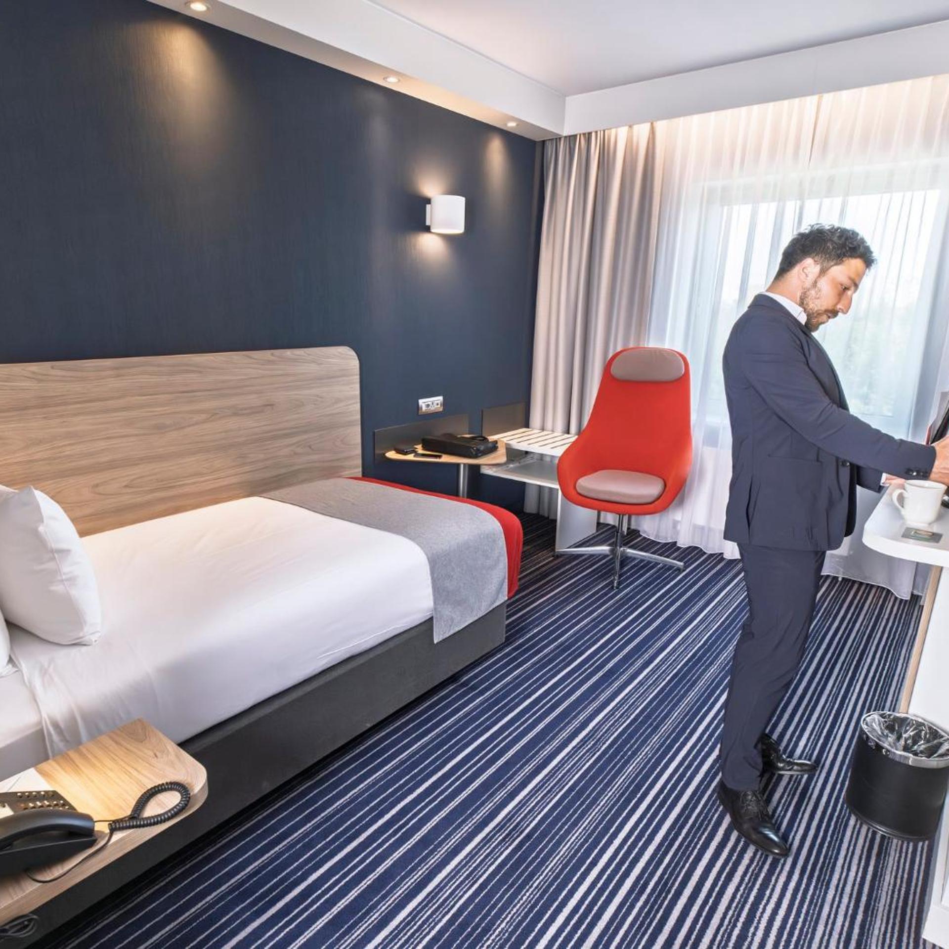 holiday inn express geneva airport by ihg