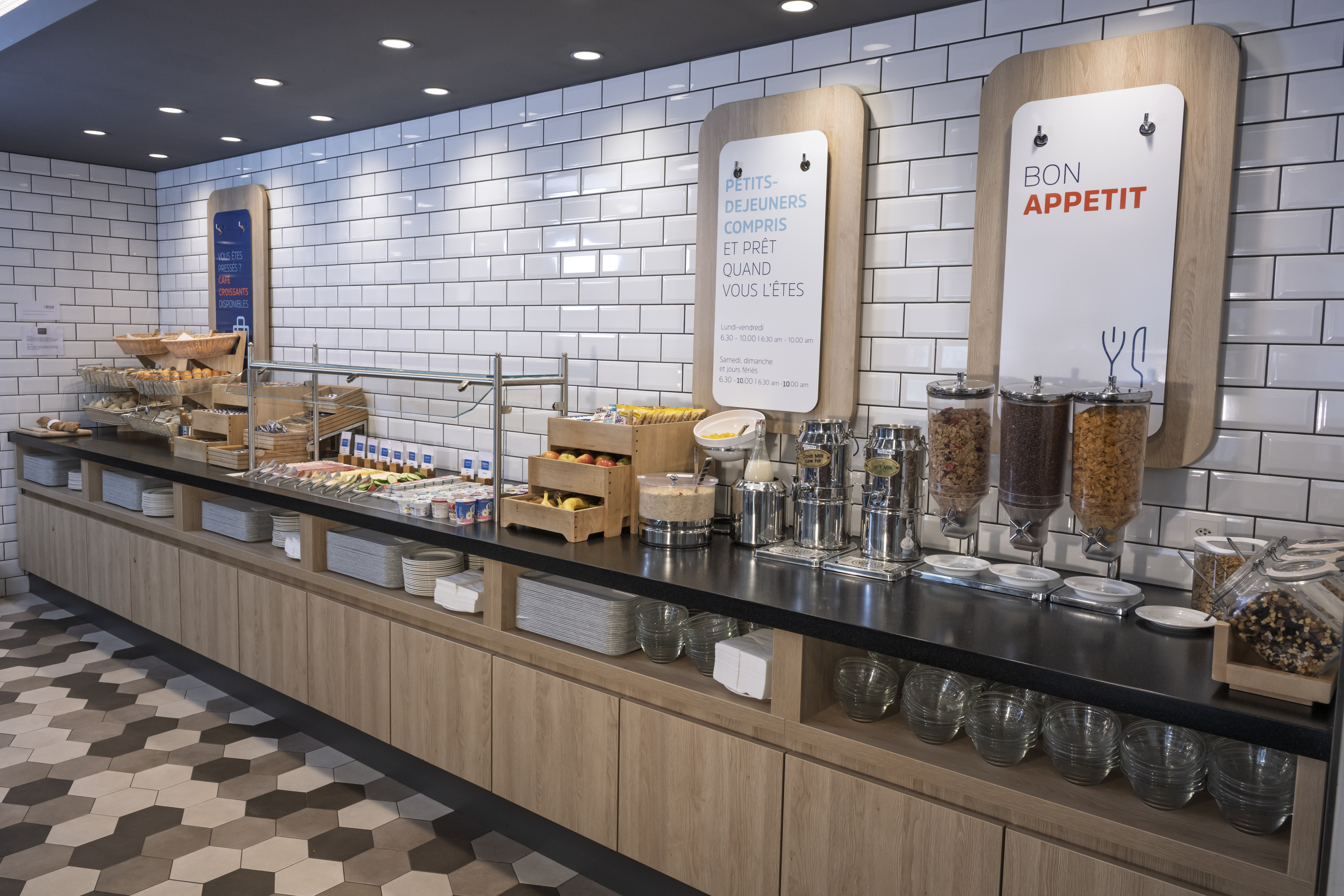 holiday inn express geneva airport by ihg