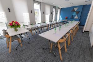 holiday inn express geneva airport by ihg