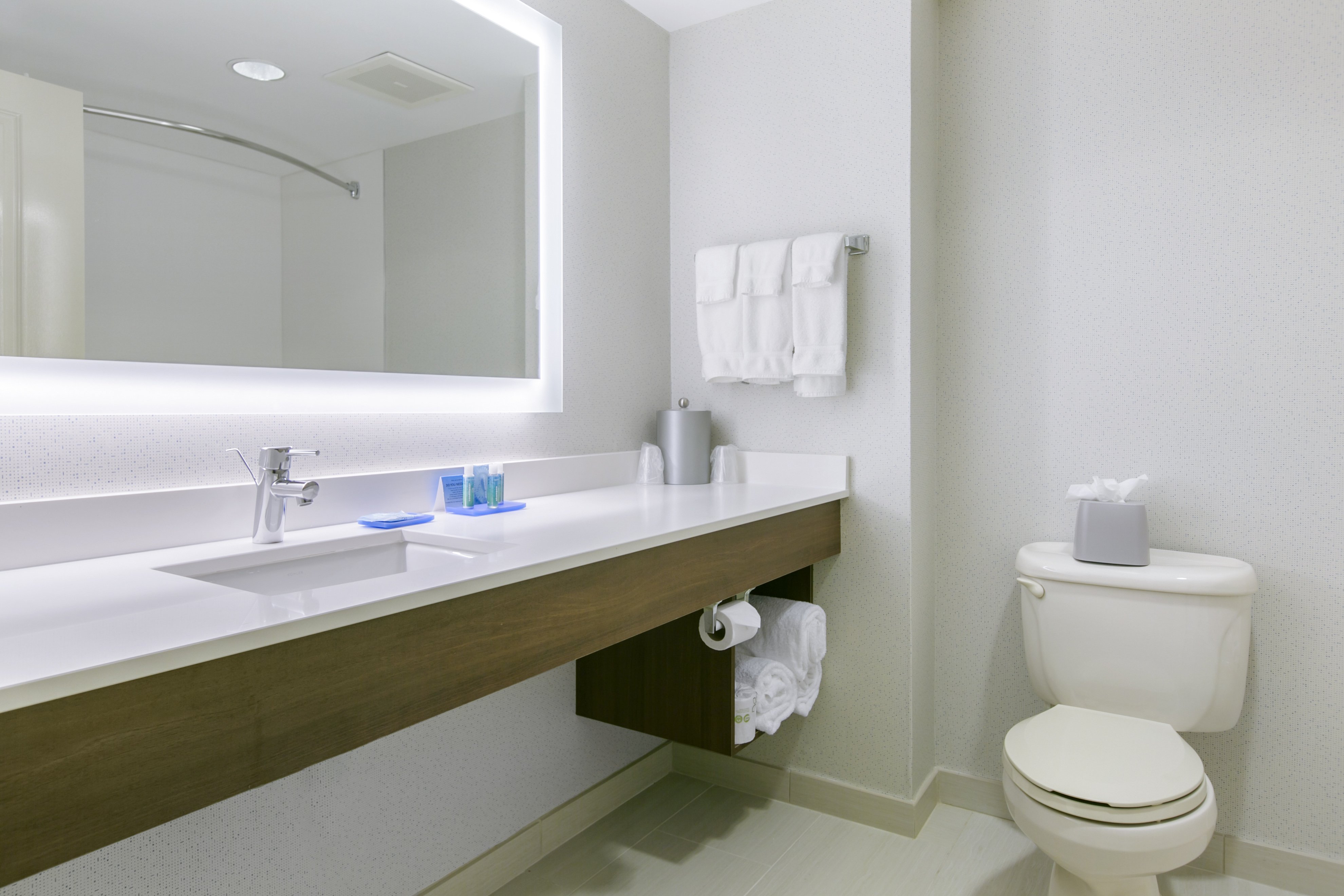 holiday inn express and suites mount arlington rockaway area