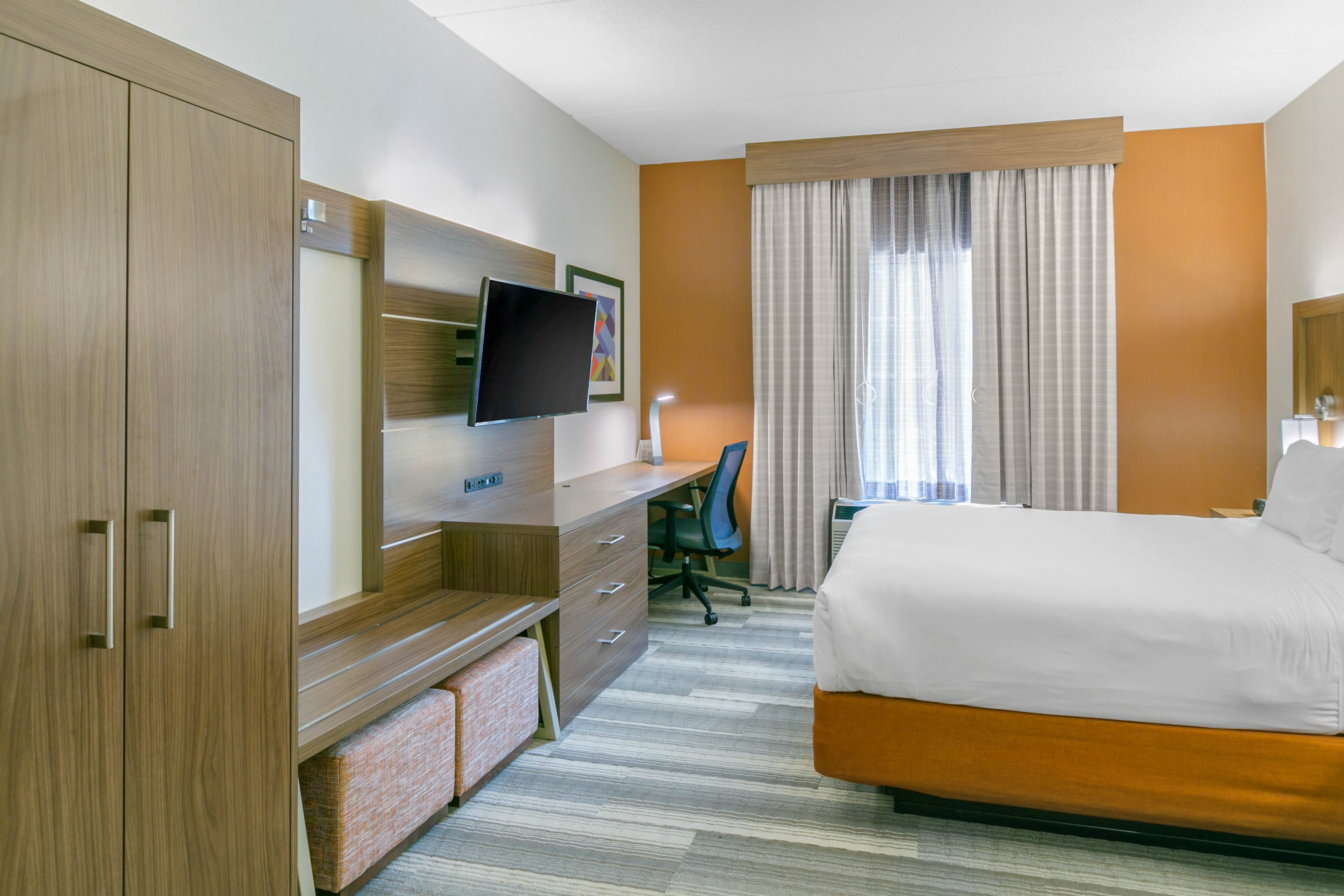 holiday inn express and suites mount arlington rockaway area