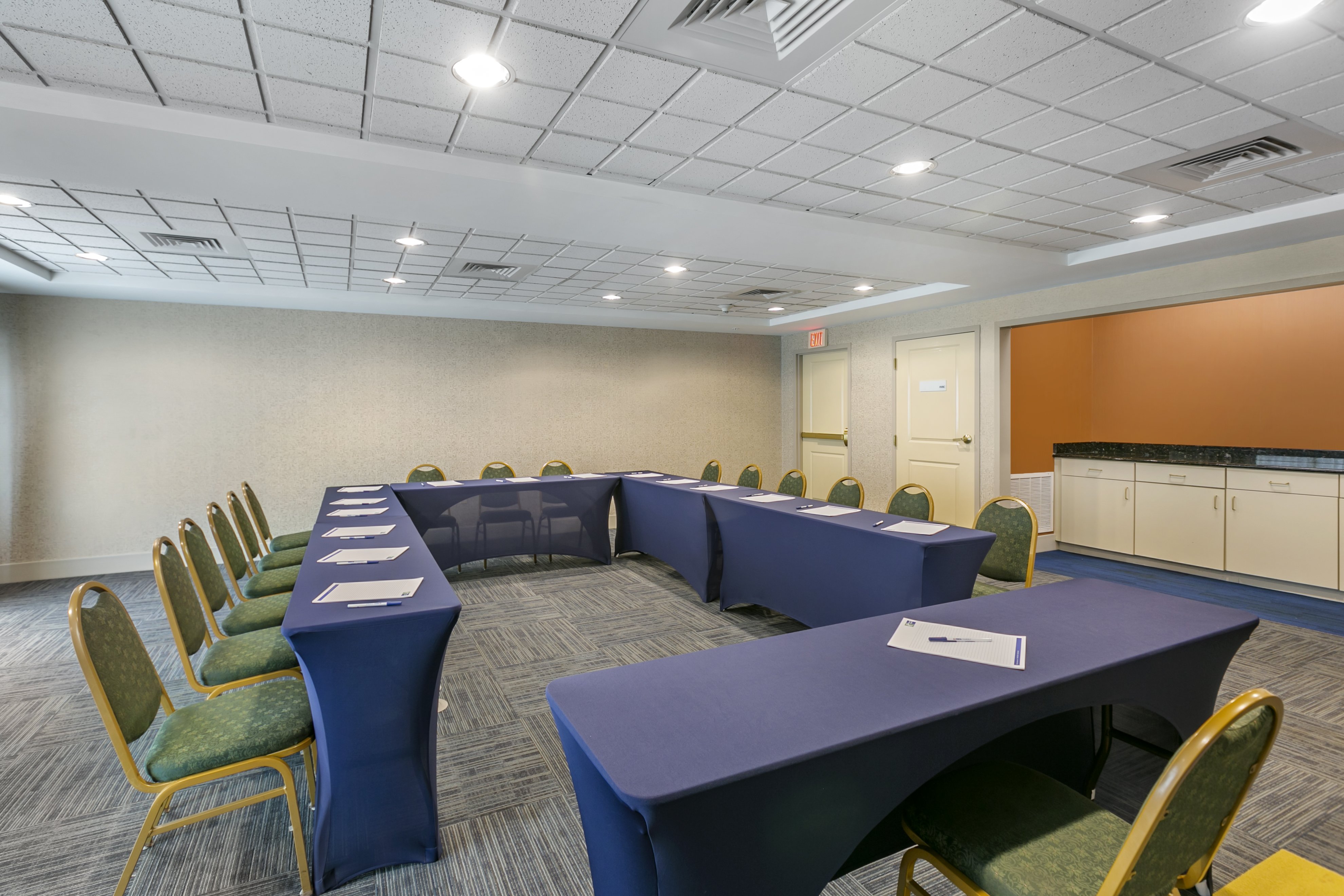 holiday inn express and suites mount arlington rockaway area