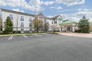 Holiday Inn Express & Suites Mount Arlington-Rockaway Area,Morristown>>Hopatcong,3 star