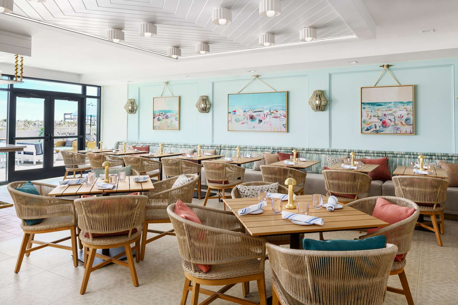 beal house fort walton beach tapestry collection by hilton