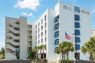 beal house fort walton beach tapestry collection by hilton