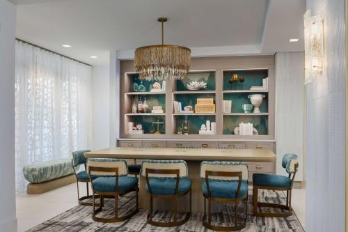 beal house fort walton beach tapestry collection by hilton