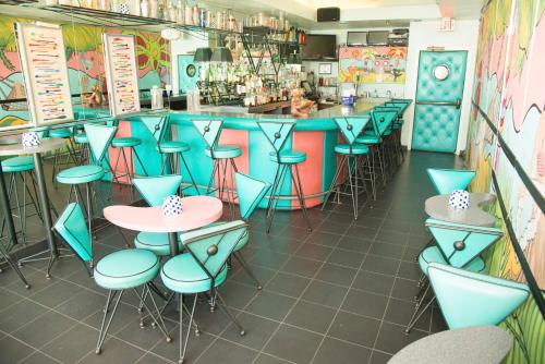 beal house fort walton beach tapestry collection by hilton