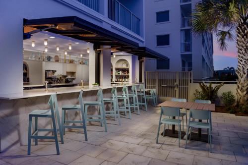 beal house fort walton beach tapestry collection by hilton