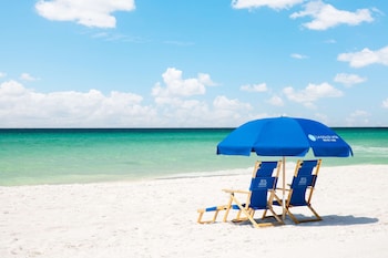 beal house fort walton beach tapestry collection by hilton