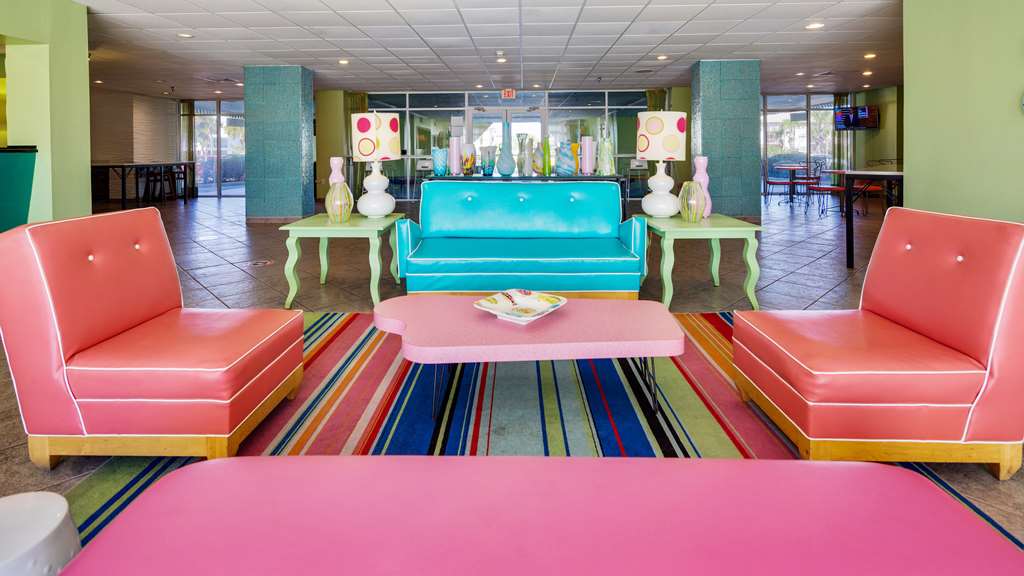 beal house fort walton beach tapestry collection by hilton