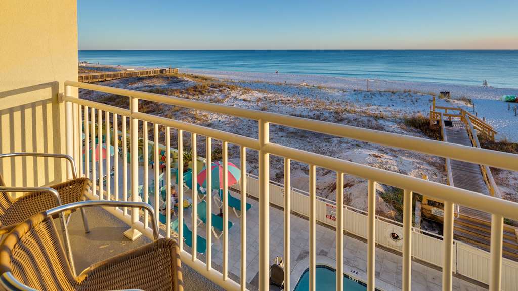 beal house fort walton beach tapestry collection by hilton