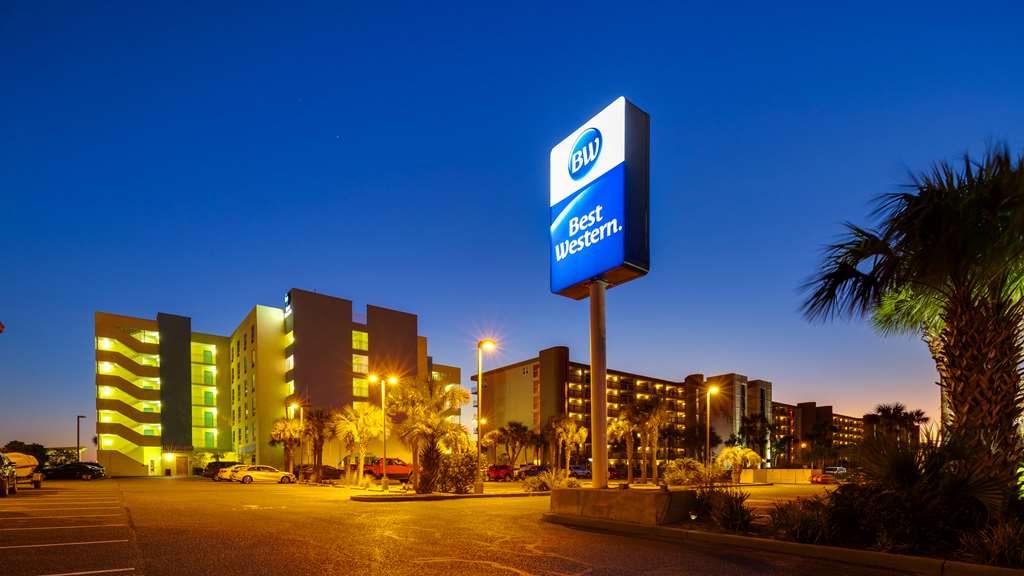 beal house fort walton beach tapestry collection by hilton