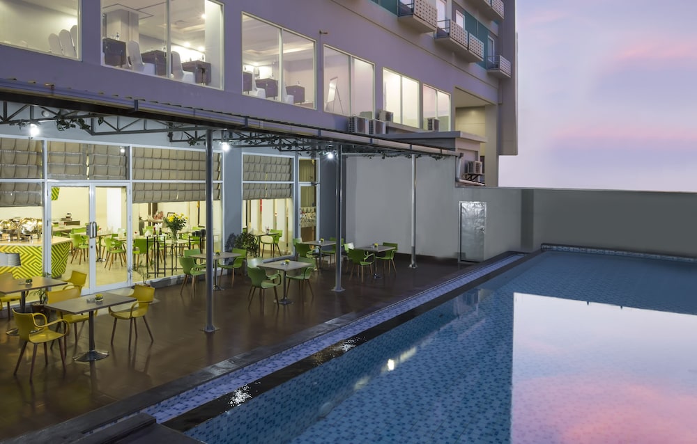 pesonna hotel makassar by airy