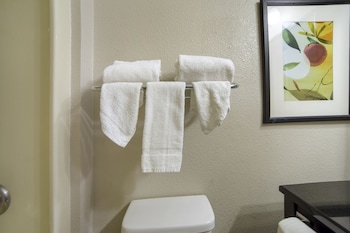 Econo Lodge Inn & Suites Ft. Jackson,,2 star