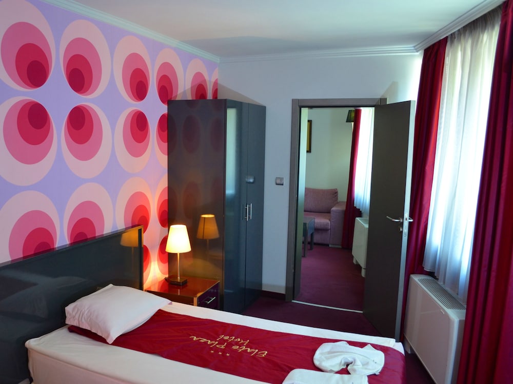 elate plaza business hotel